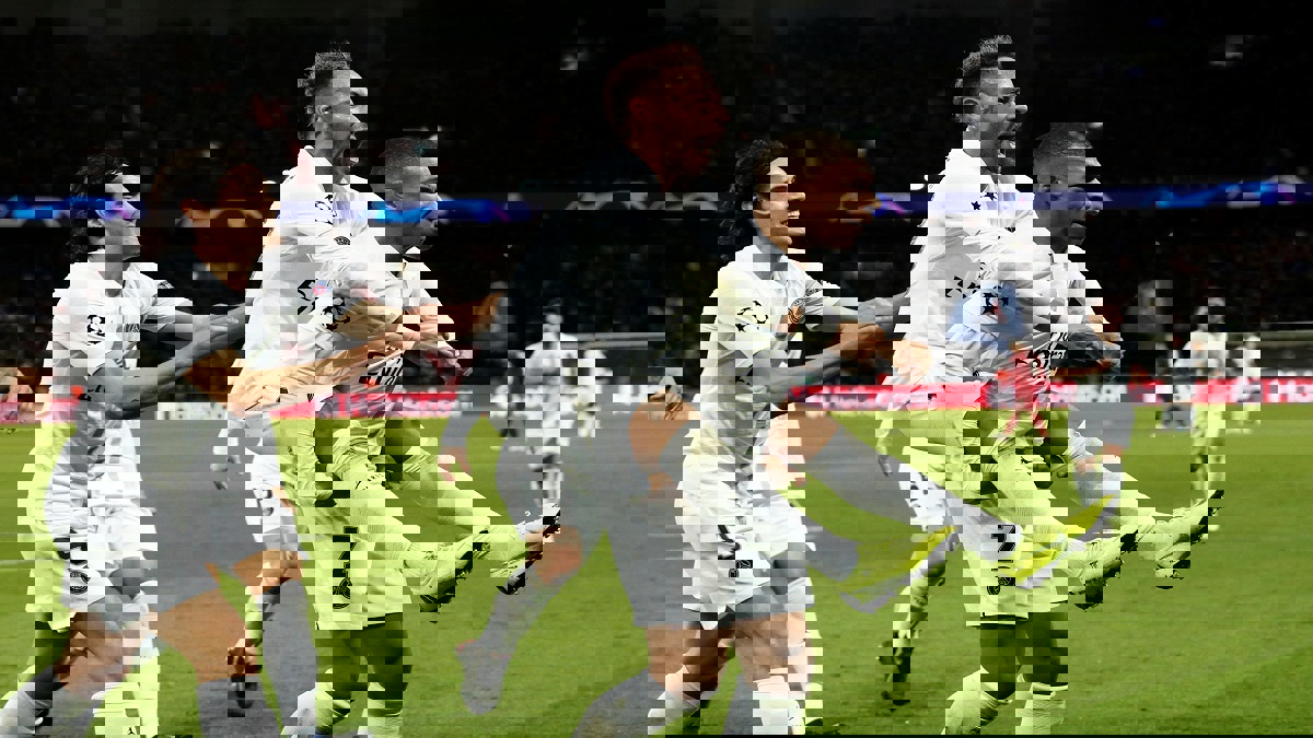 باريس سان جيرمان يتخطى ليفربول ونابولي يكتسح النجم الأحمر بدوري أبطال أوروبا (فيديو)