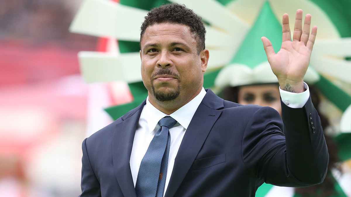 "الظاهرة" رونالدو يعلن ترشحه لرئاسة الاتحاد البرازيلي لكرة القدم