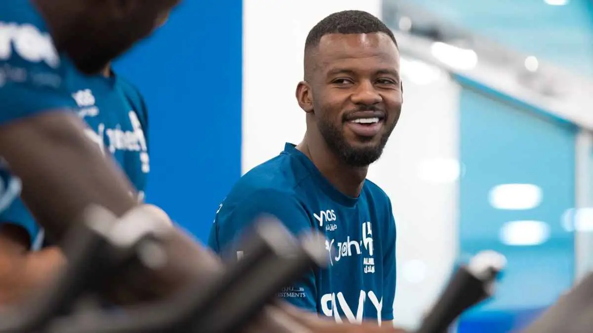 ليس رسمياً ولا شفهياً.. مفاجأة كبيرة حول مستقبل نجم الهلال (فيديو)