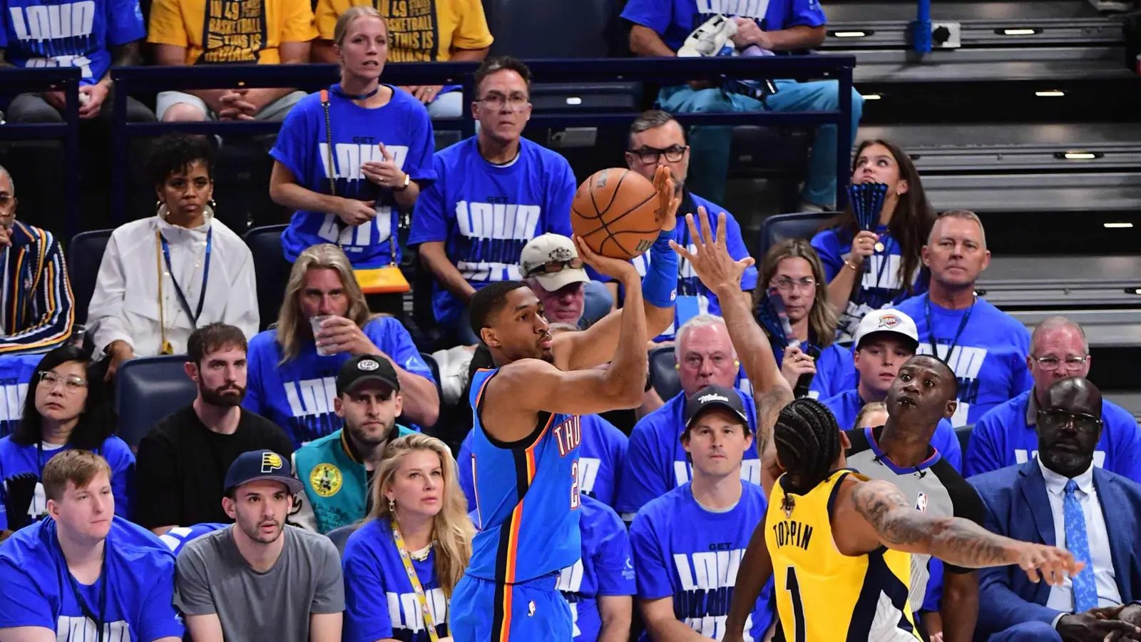 أوكلاهوما سيتي يهزم بيسرز ويشعل الصراع بنهائي دوري السلة الأمريكي (فيديو)