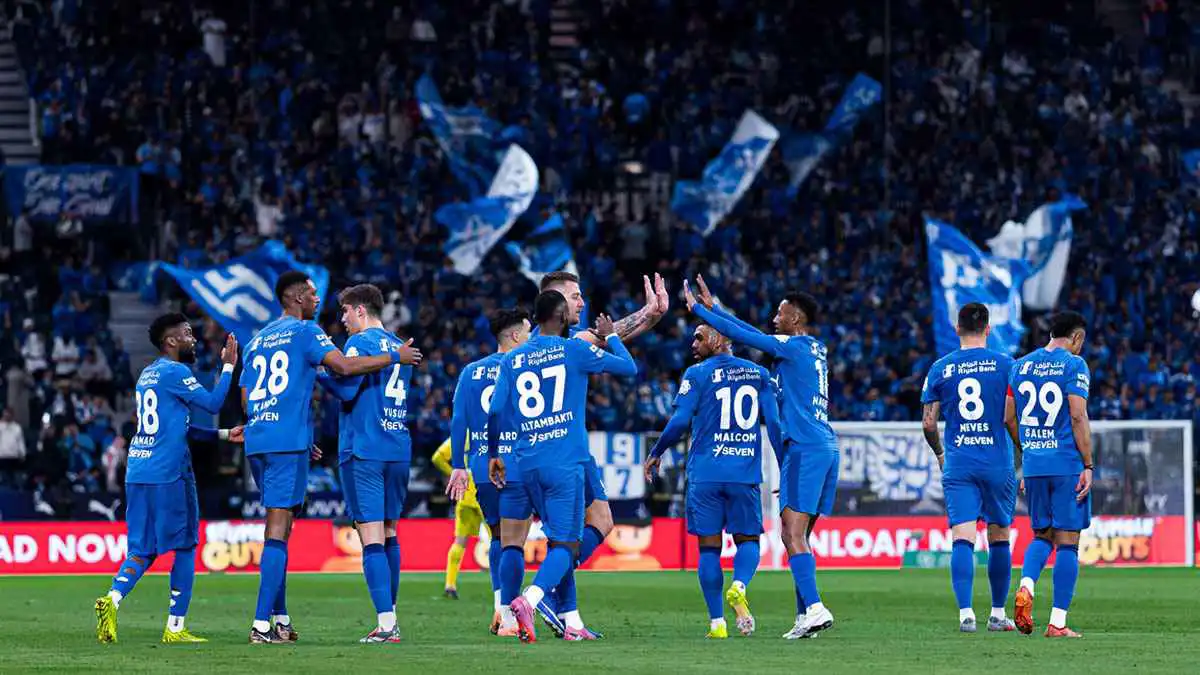 صفقة تبادلية محتملة بين الهلال السعودي ونابولي الإيطالي