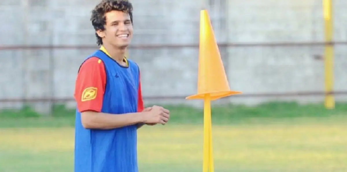 يمني يخطف أنظار السعوديين