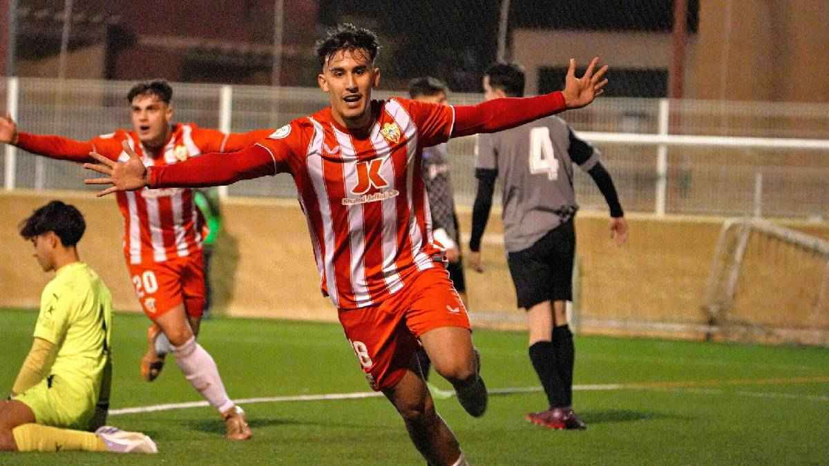 ريال مدريد يضم مهاجما مغربيا