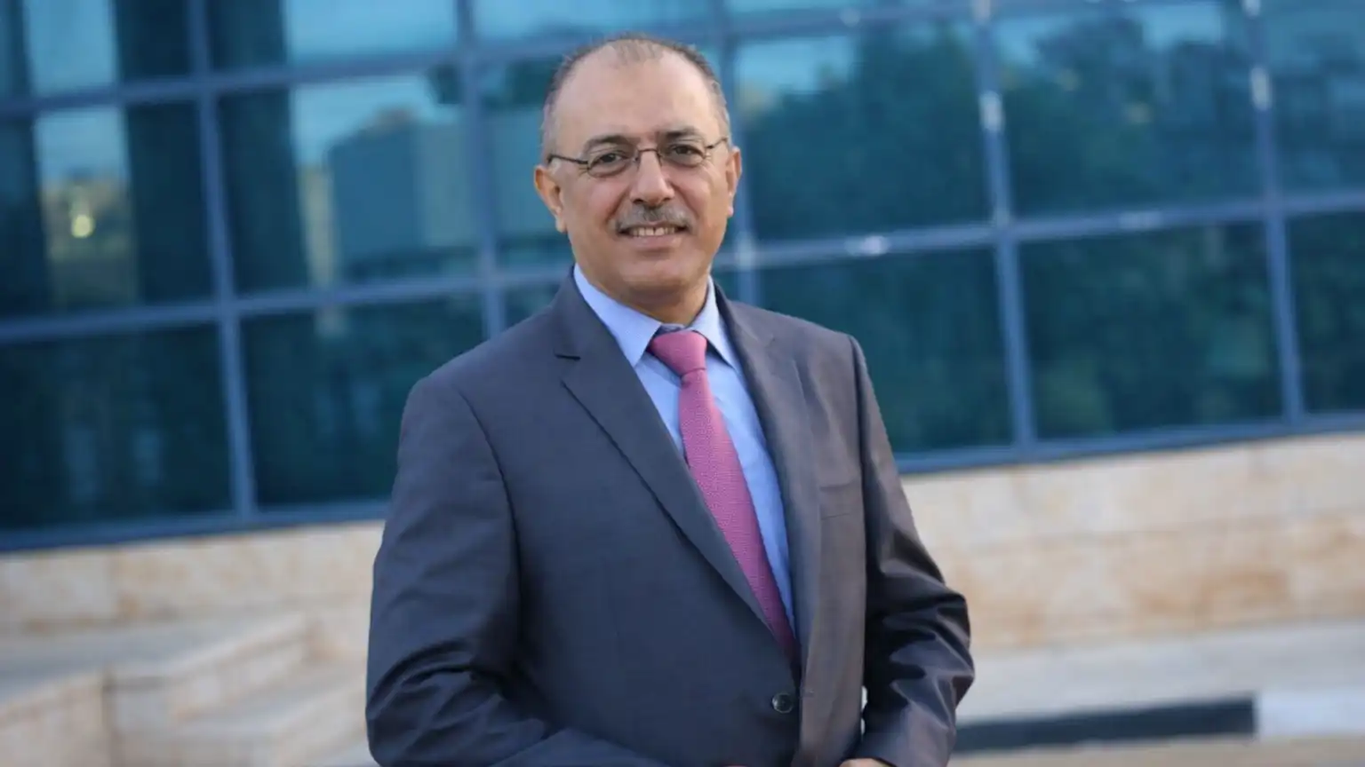 مسؤول فلسطيني لـ"إرم نيوز": إسرائيل تفرض واقعا على الأرض ينسف اتفاق غزة