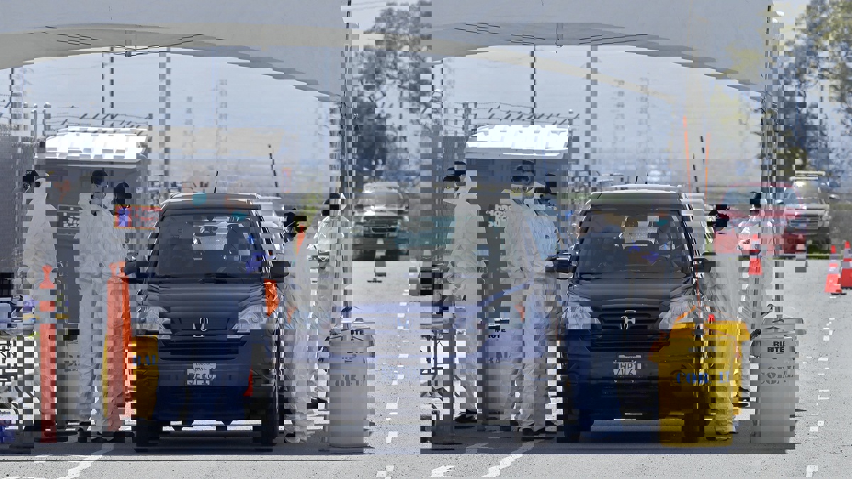 حاكم كاليفورنيا يأمر المطاعم ودور السينما بالإغلاق مجددا