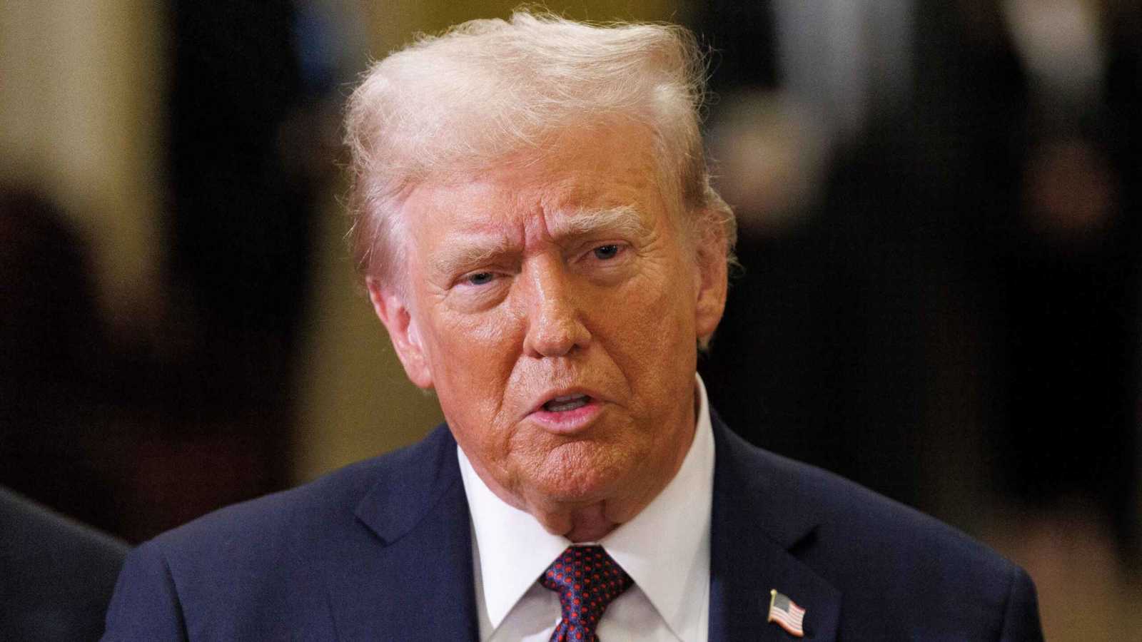 ترامب: ننتظر قرار المحكمة العليا بشأن الرسوم الجمركية