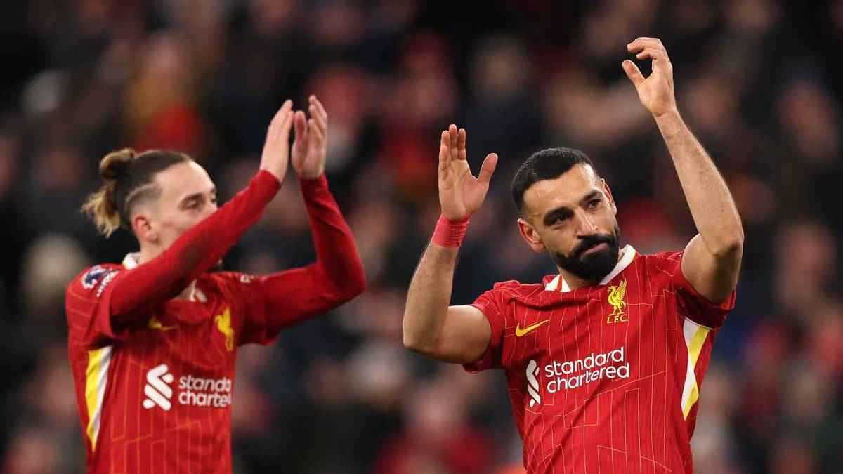صديق محمد صلاح المقرب يعود إلى ليفربول 