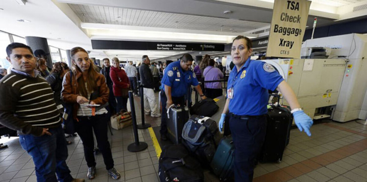 ماذا نعرف عن قرار منع الحواسيب المحمولة واللوحية في مقصورات الطائرات؟