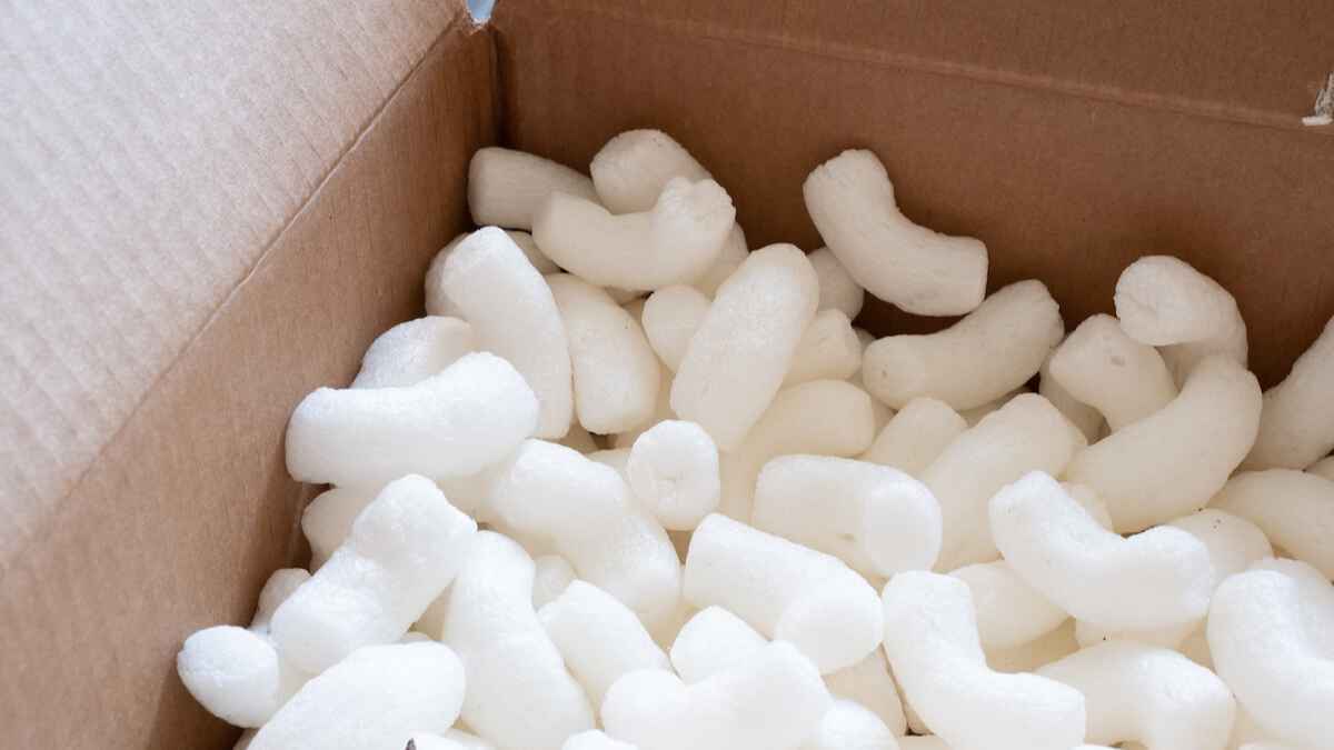 ترند تناول "حبيبات التغليف الرغوية".. تحدّ خطير والأطباء يحذرون