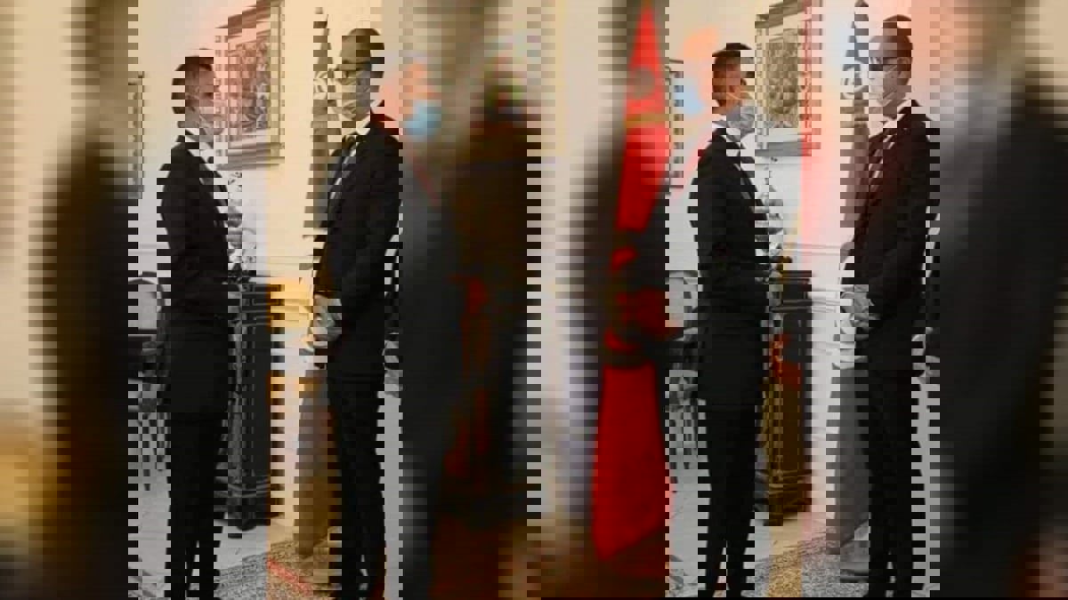 يوصف بـ"الرجل الغامض".. الجزائر تعتقل مدير المخابرات التونسي السابق لزهر لونقو