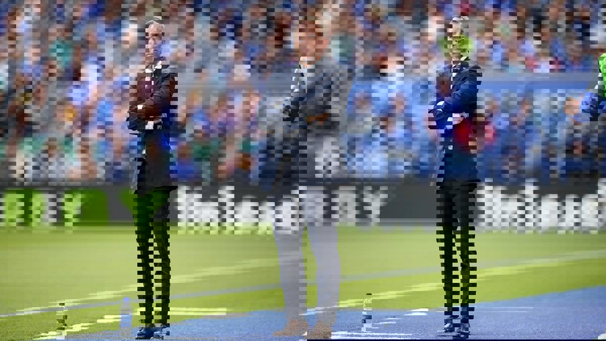 تقارير: ليستر سيتي مستعد لمضاعفة راتب بريندان رودجرز لمنعه من الرحيل إلى آرسنال