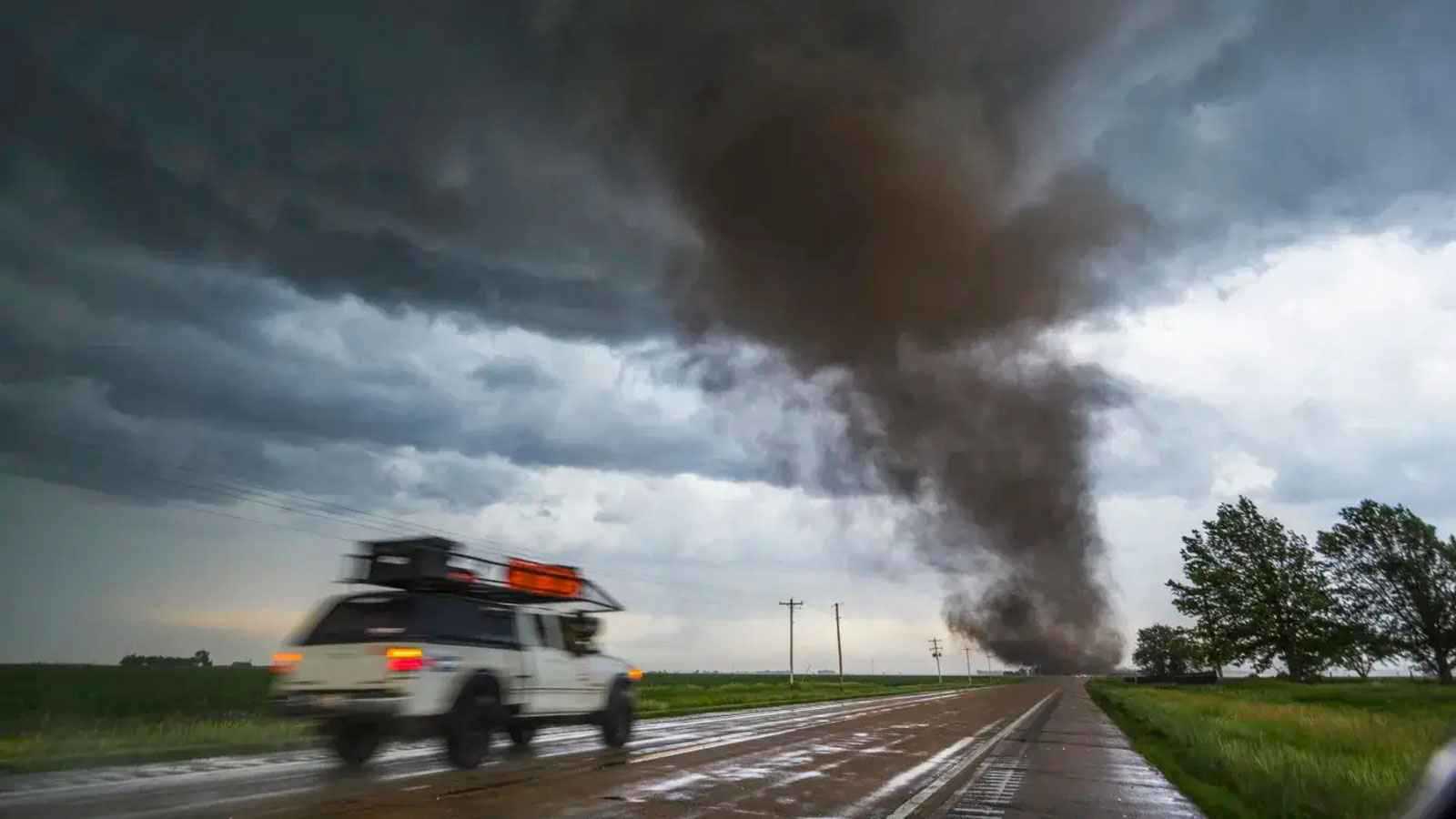الأرصاد الأمريكية: نورث داكوتا "الأعلى والأول" في 12 عاما (فيديو وصور)