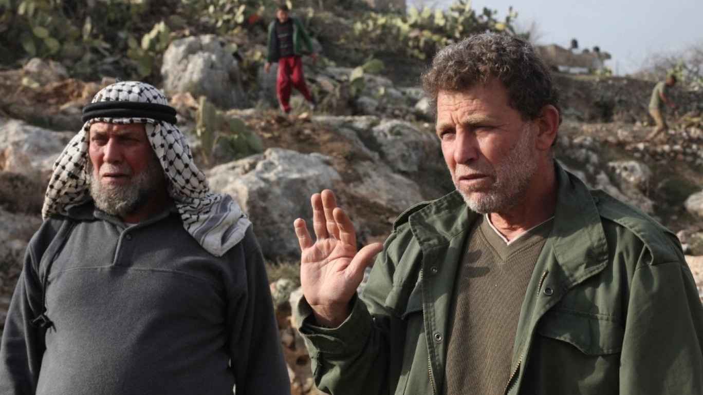 بينهم أقدم أسير بالعالم.. إسرائيل تفرج عن 800 معتقل فلسطيني السبت