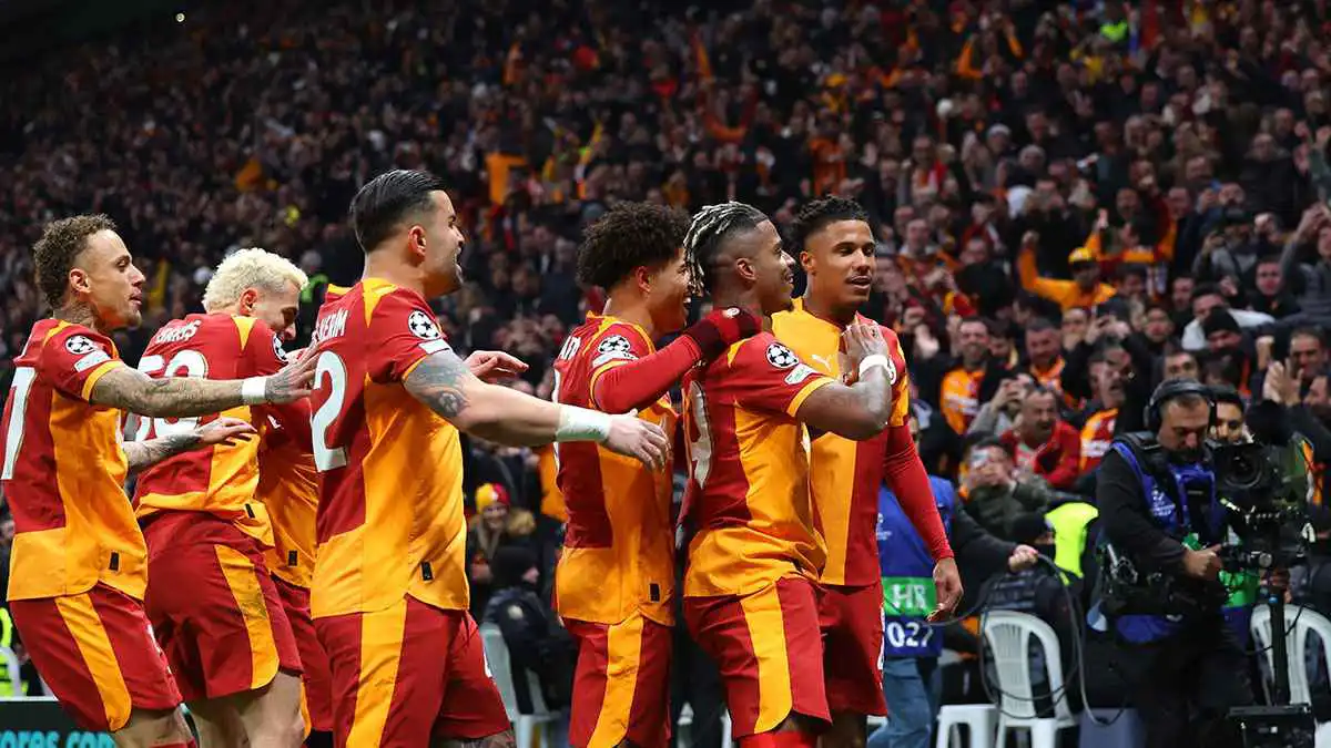 غلطة سراي يصعق ليفربول في ذهاب ثمن نهائي دوري أبطال أوروبا