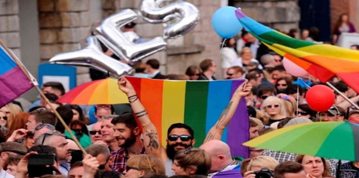 طلبة بريطانيون يطالبون بعزل زملائهم المثليين‬