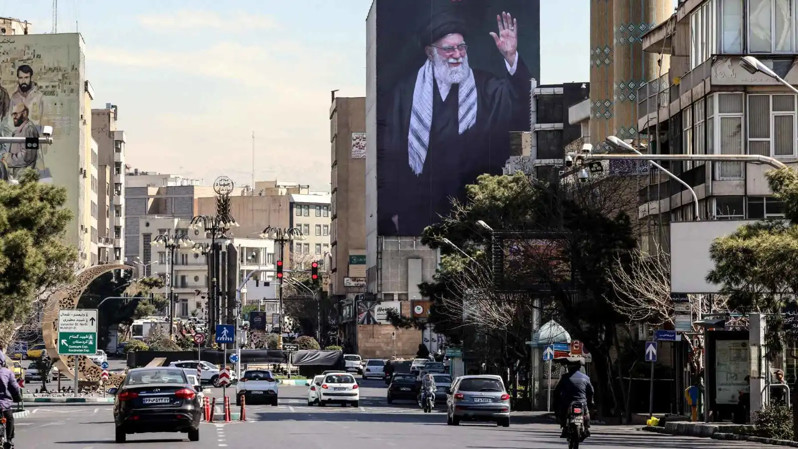 مستشار بالبنتاغون: بعد السيطرة على أجواء إيران يجب "التدخل البري"