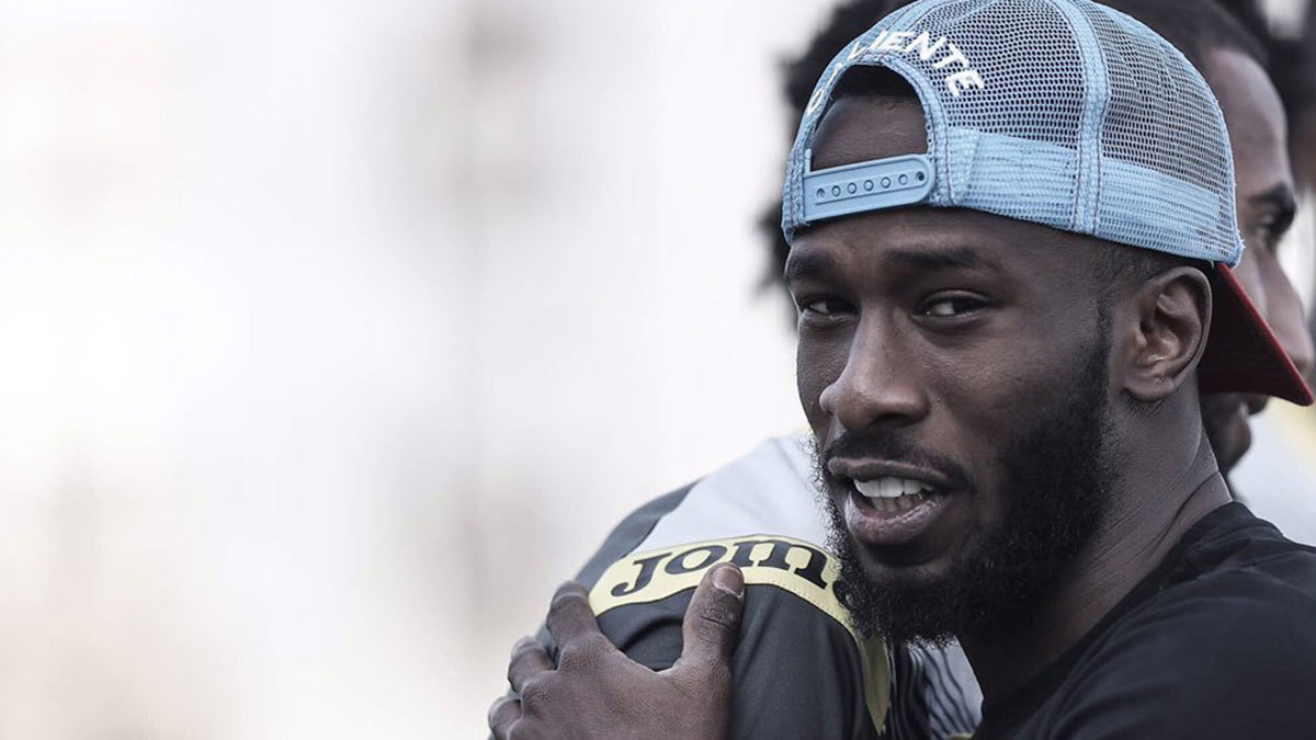 إيقاف فهد المولد لاعب نادي الاتحاد السعودي لمدة عام