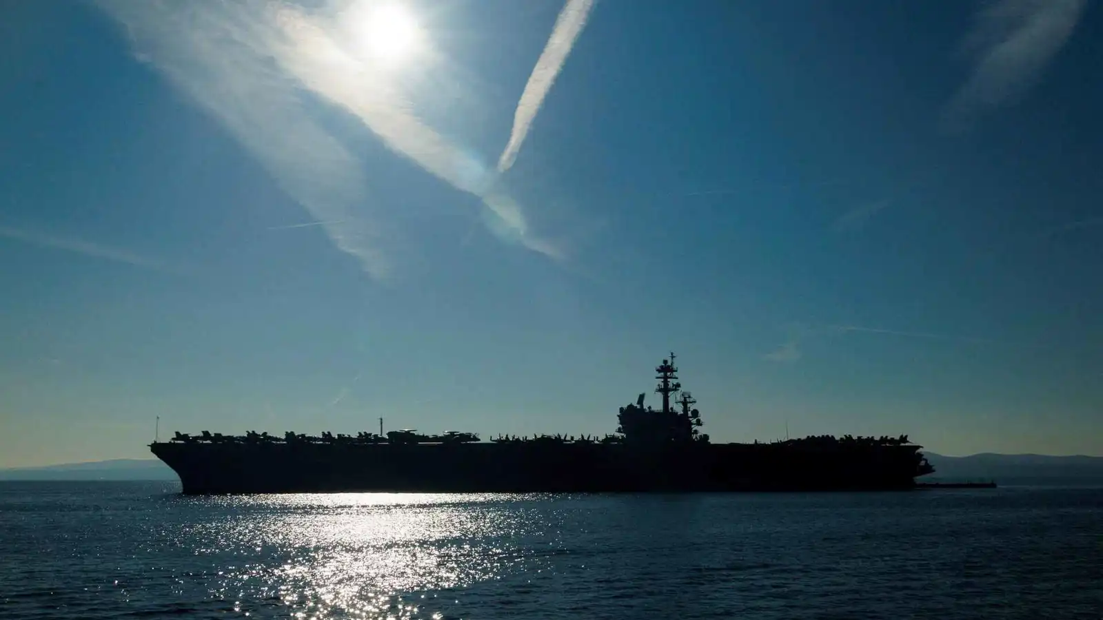 وصول حاملة الطائرات الأمريكية "جورج بوش" إلى الشرق الأوسط