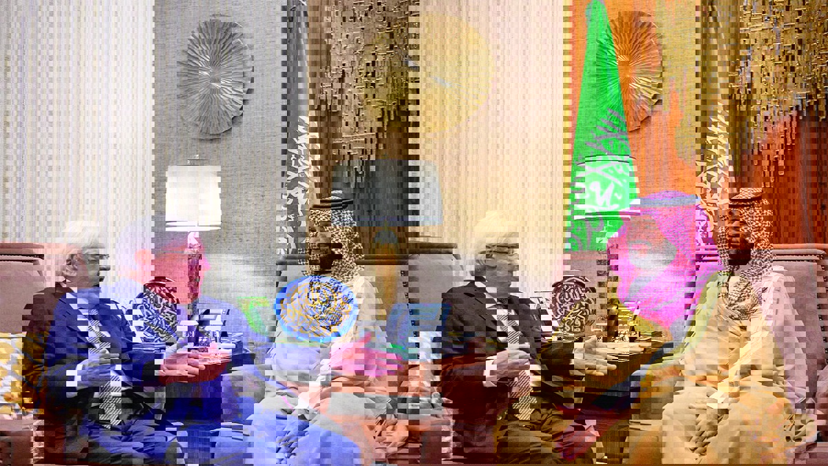 المبعوث الأممي لليمن يهنئ ولي العهد السعودي بـ "اتفاق الرياض"