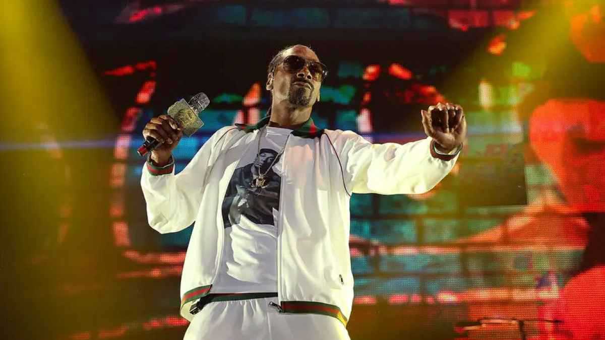 سنوب دوغ ينضم إلى لوكا مودريتش في ملكية سوانزي سيتي الإنجليزي