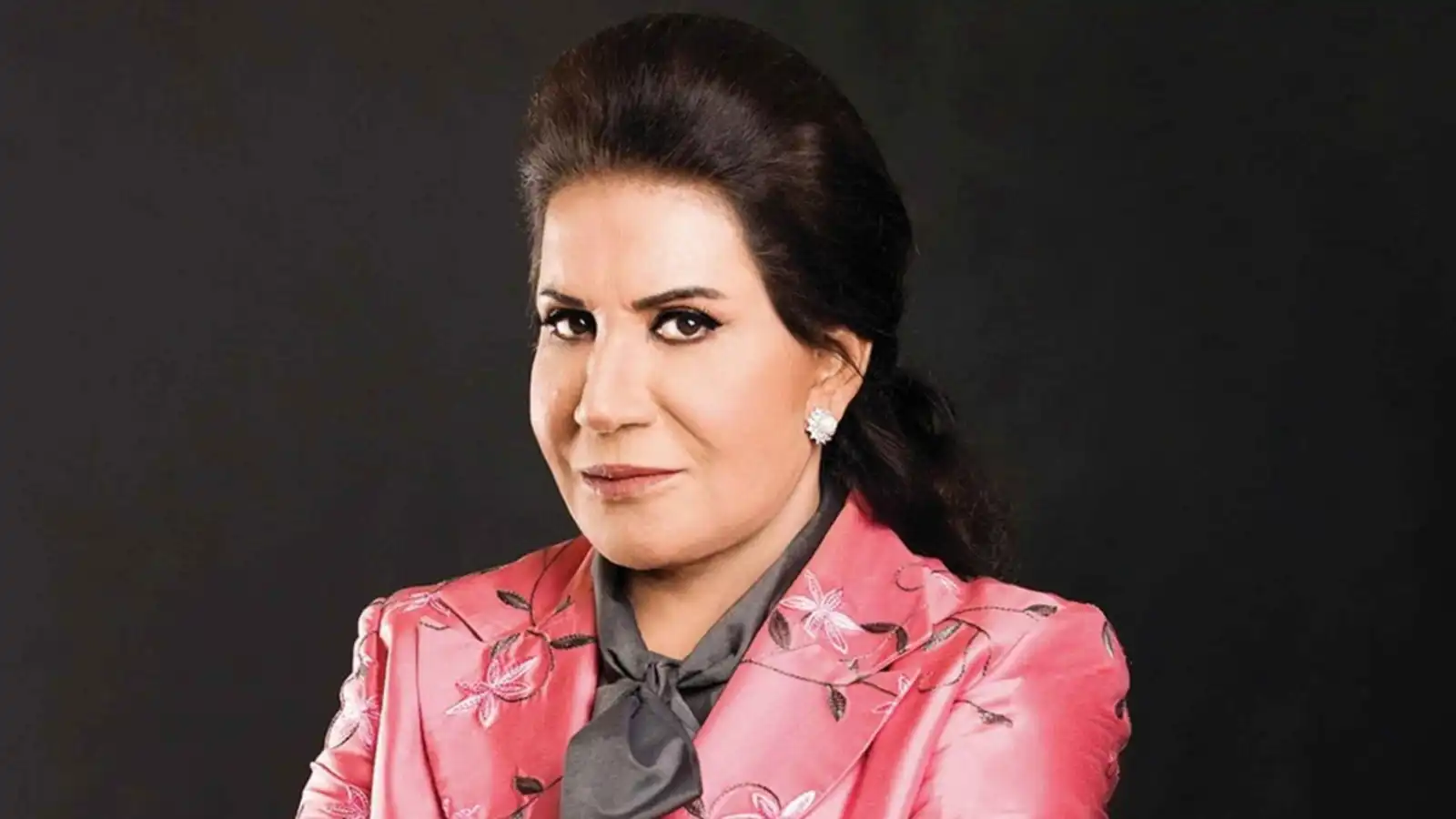 سعاد عبدالله تحسم الجدل وتكشف حقيقة سحب جنسيتها الكويتية