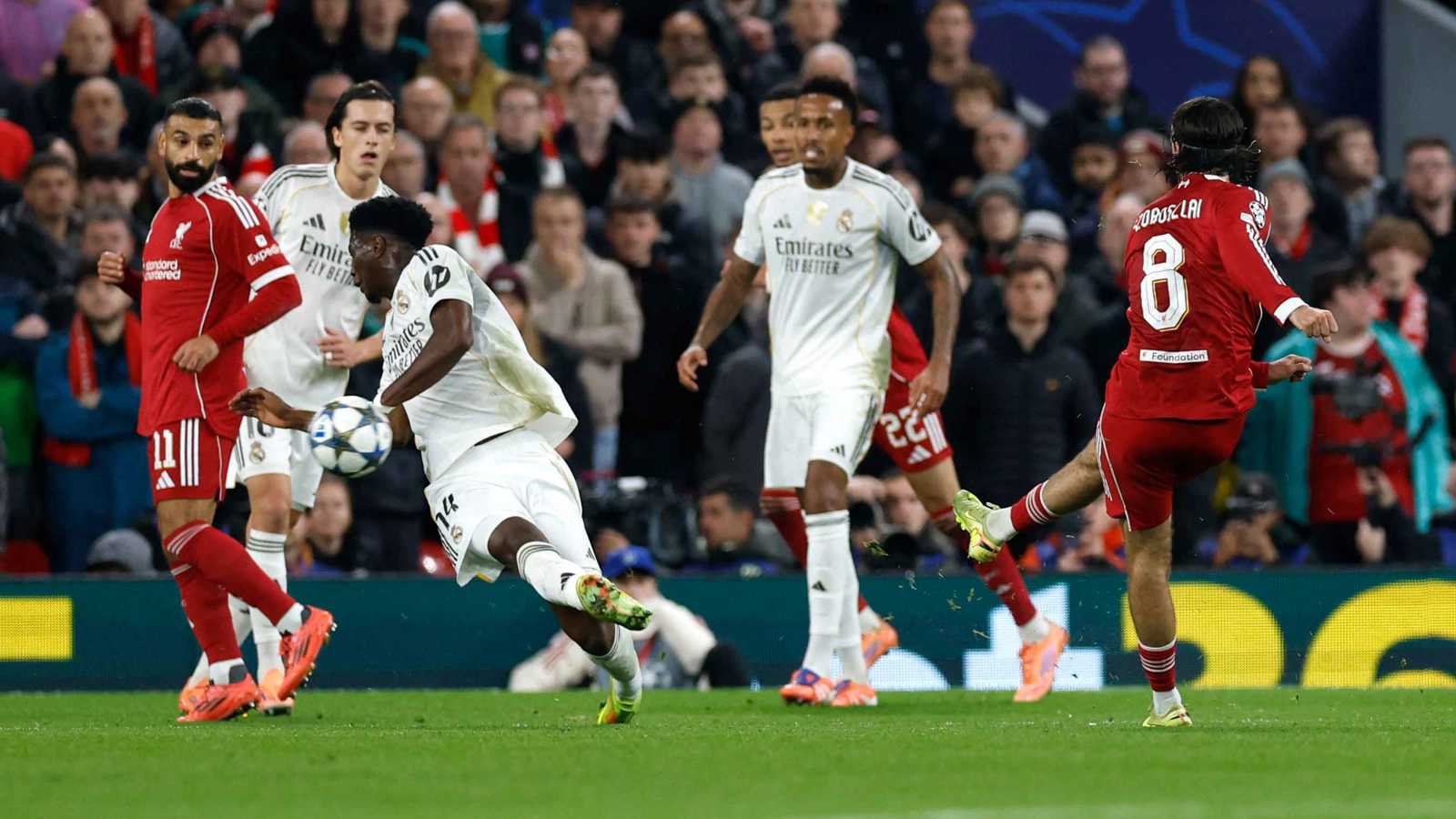 مفاجأة.. "أرشيفو فار" يحسم الجدل حول ضربة جزاء ليفربول الملغاة أمام ريال مدريد