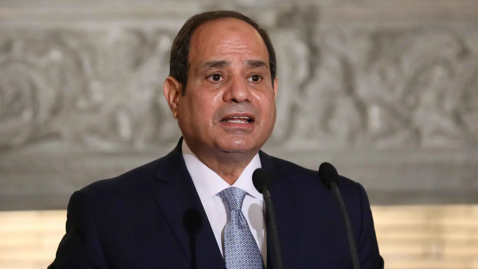 دون تهجير سكانه.. السيسي يؤكد ضرورة بدء إعادة إعمار قطاع غزة