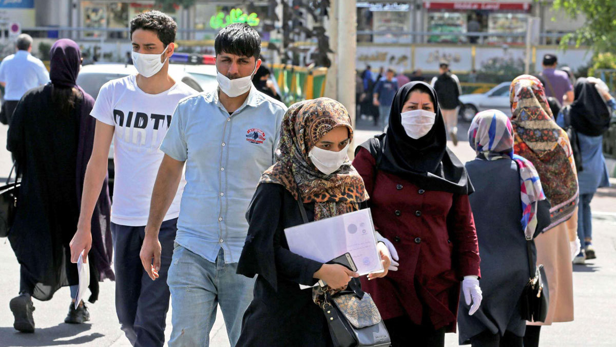 "فورين أفيرز": "كورونا" فرصة أمريكا لانتزاع تنازلات استراتيجية من إيران