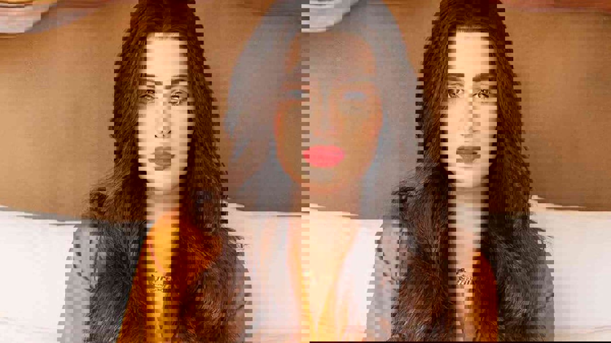 "محامي آمبر هيرد على قده".. روان بن حسين تعلق على قضية جوني ديب وطليقته