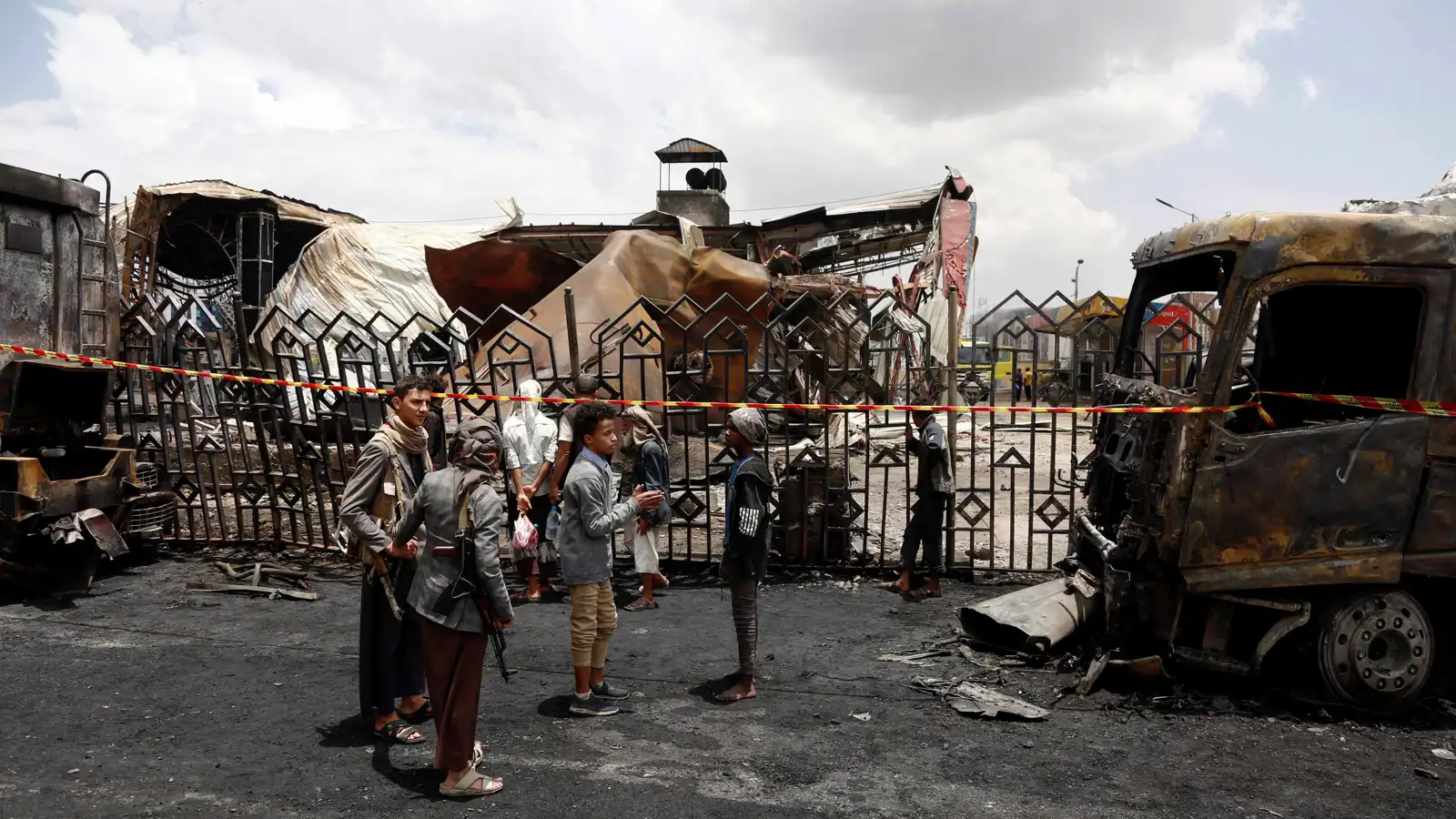 ضربة صنعاء الغامضة.. هل نجحت إسرائيل في فك "شيفرة" الحوثيين بخيانة داخلية؟