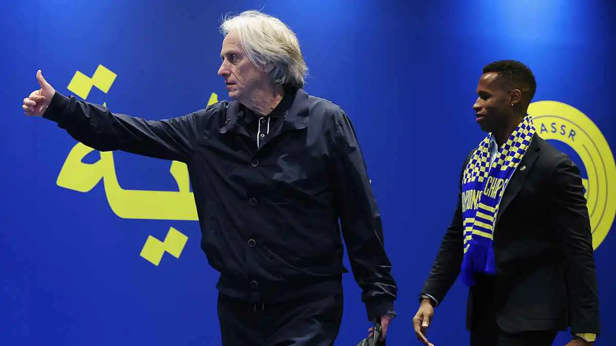 ربما يريد مغادرة النصر.. الشيخ يشن هجوماً كبيراً على جيسوس (فيديو)