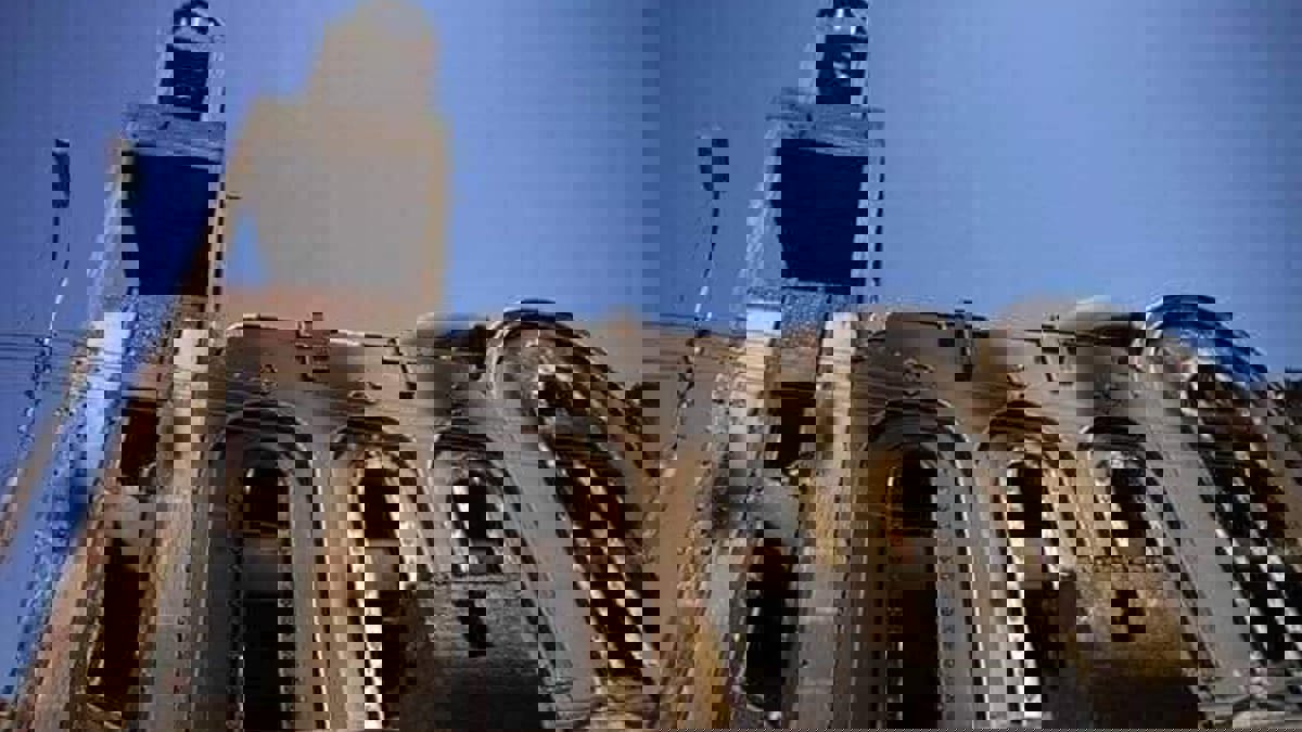 حريق كنيسة المنيرة.. 41 قتيلا وعشرات الجرحى بمصر (صور)