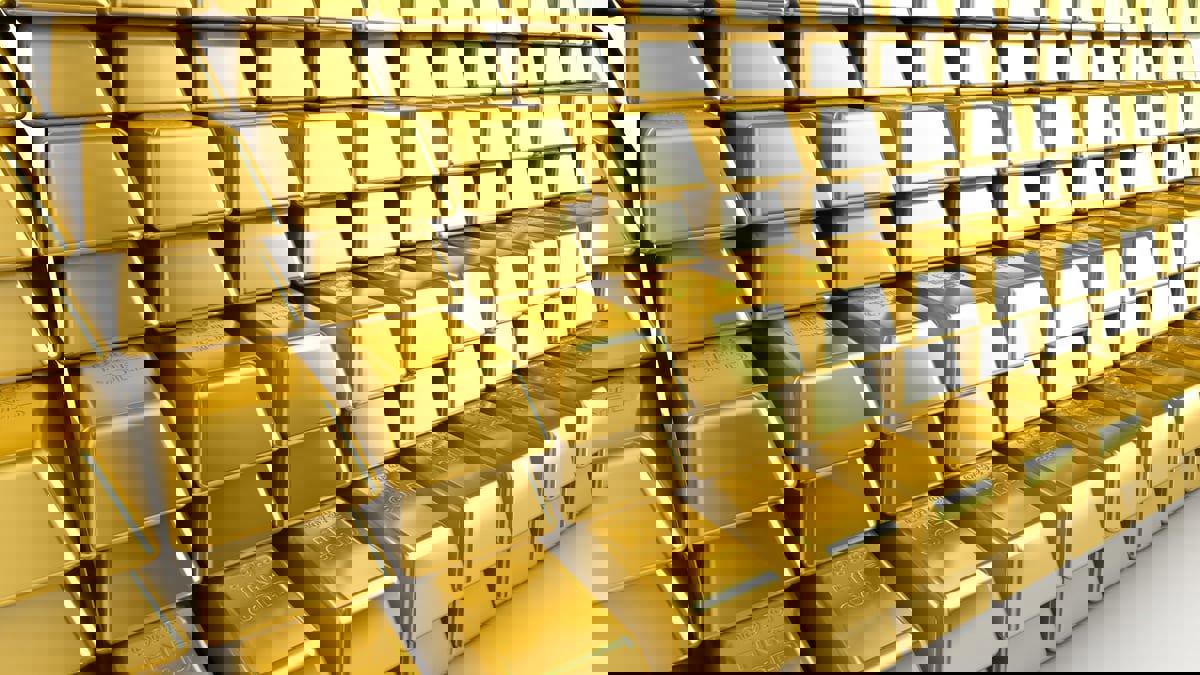 الذهب يرتفع مع تأثر الإقبال على المخاطرة بحرب أوكرانيا