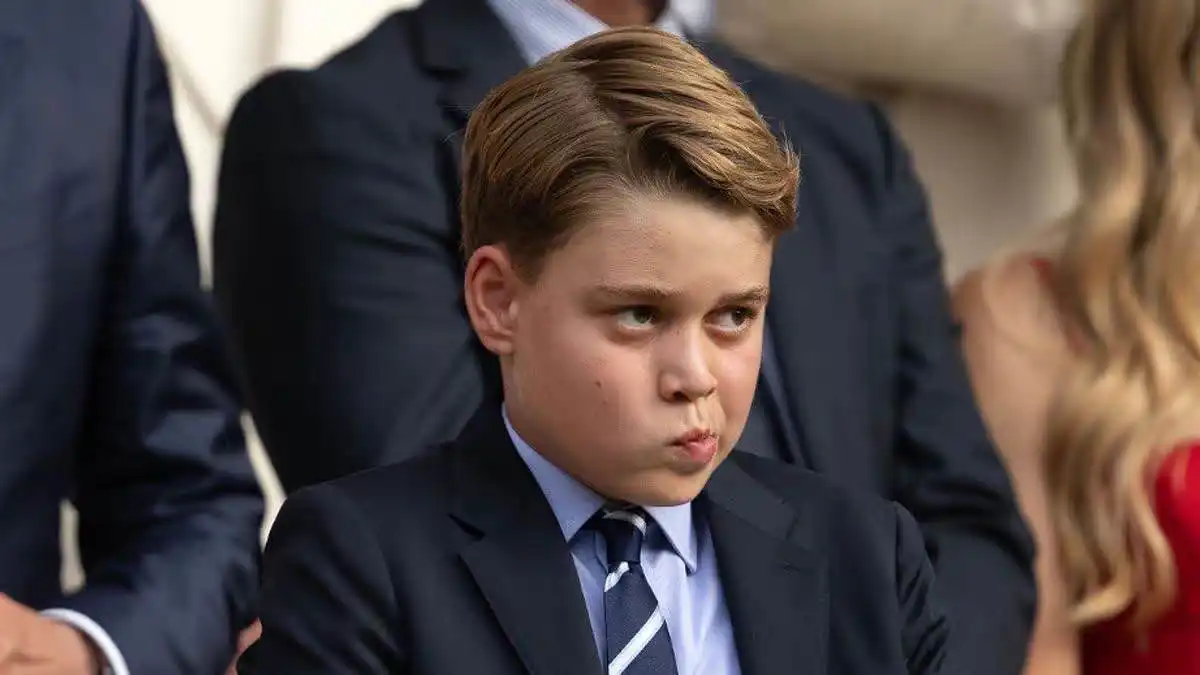 خطوة تعليمية محتملة للأمير جورج قد تكسر التقاليد الملكية