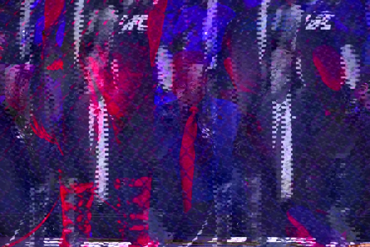 ترامب يتجه إلى حلبة "الفنون القتالية" في أول ظهور بعد إدانته