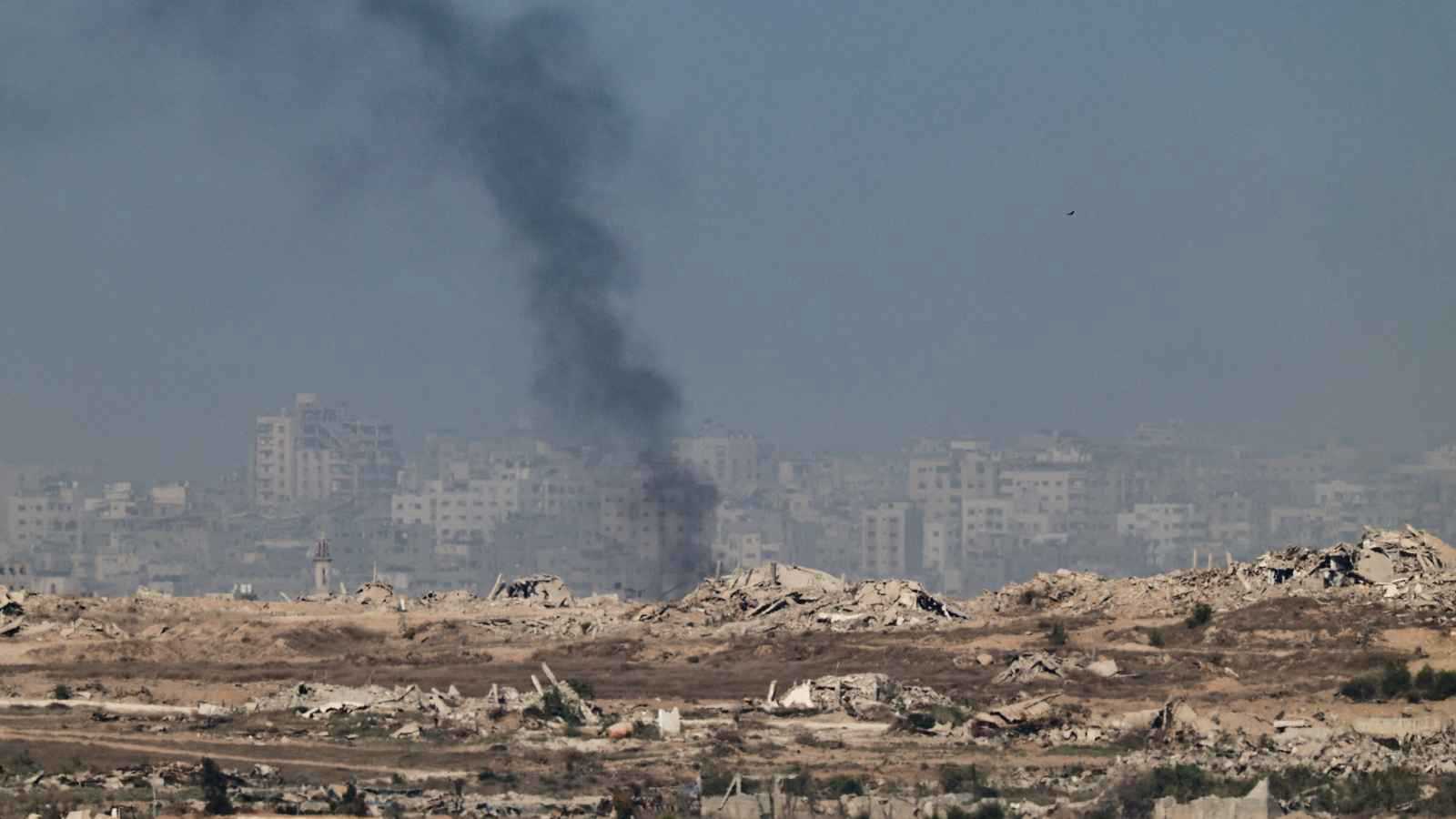 على طريقة اغتيال السنوار.. إسرائيل تتأهب لتصفية "كتيبة الشاطئ"