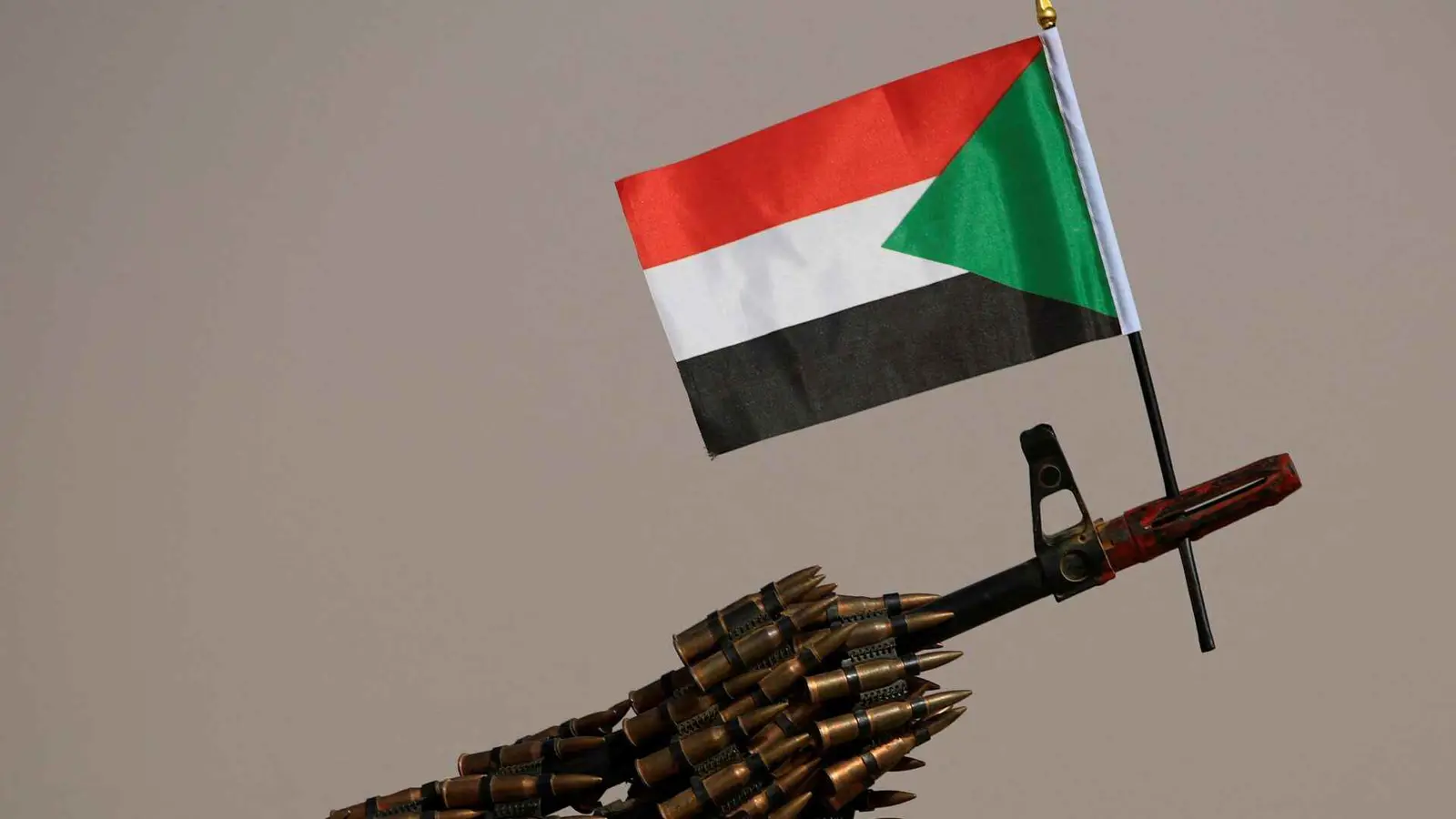 السودان.. "الدعم السريع" تتهم الجيش بـ "فبركة انتصارات وهمية"