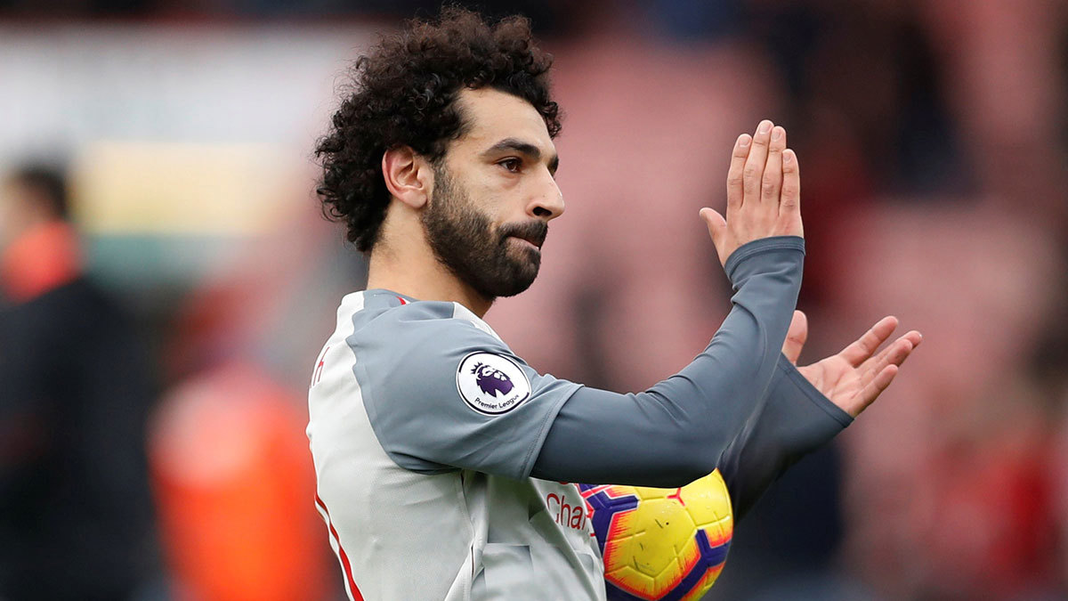 لماذا تنازل محمد صلاح عن جائزة رجل مباراة ليفربول وبورنموث لجيمس ميلنر؟ (فيديو)
