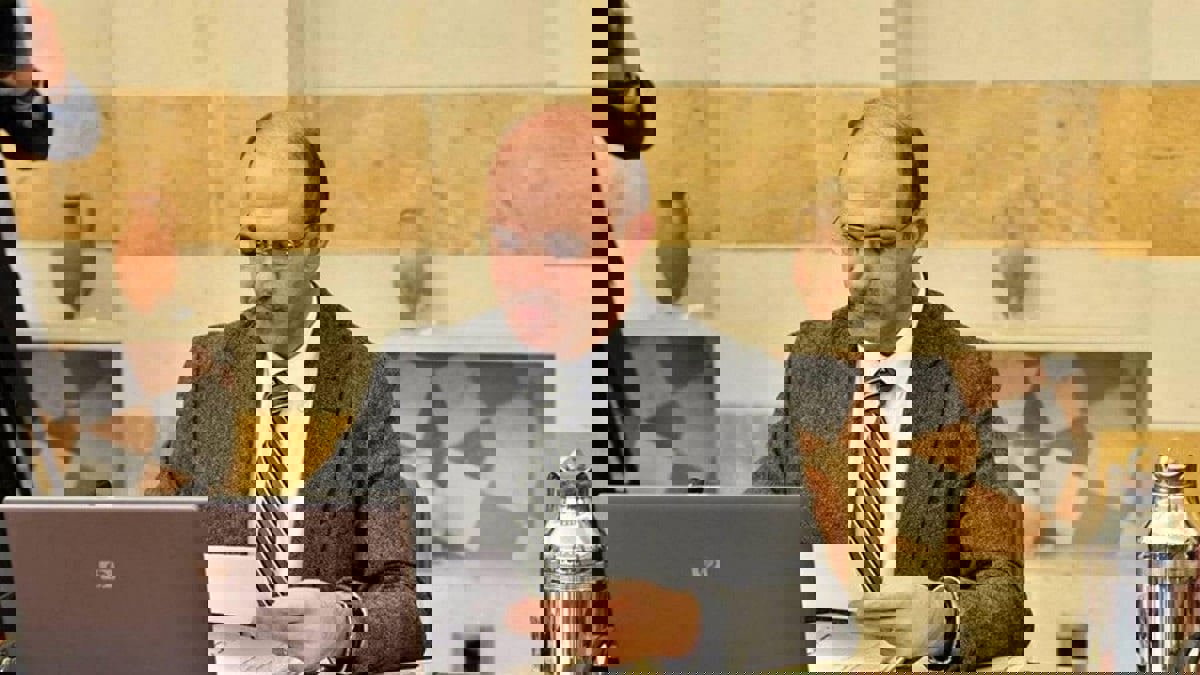 "النفط مقابل الطب".. ما حقيقة اتفاق المقايضة بين العراق ولبنان؟