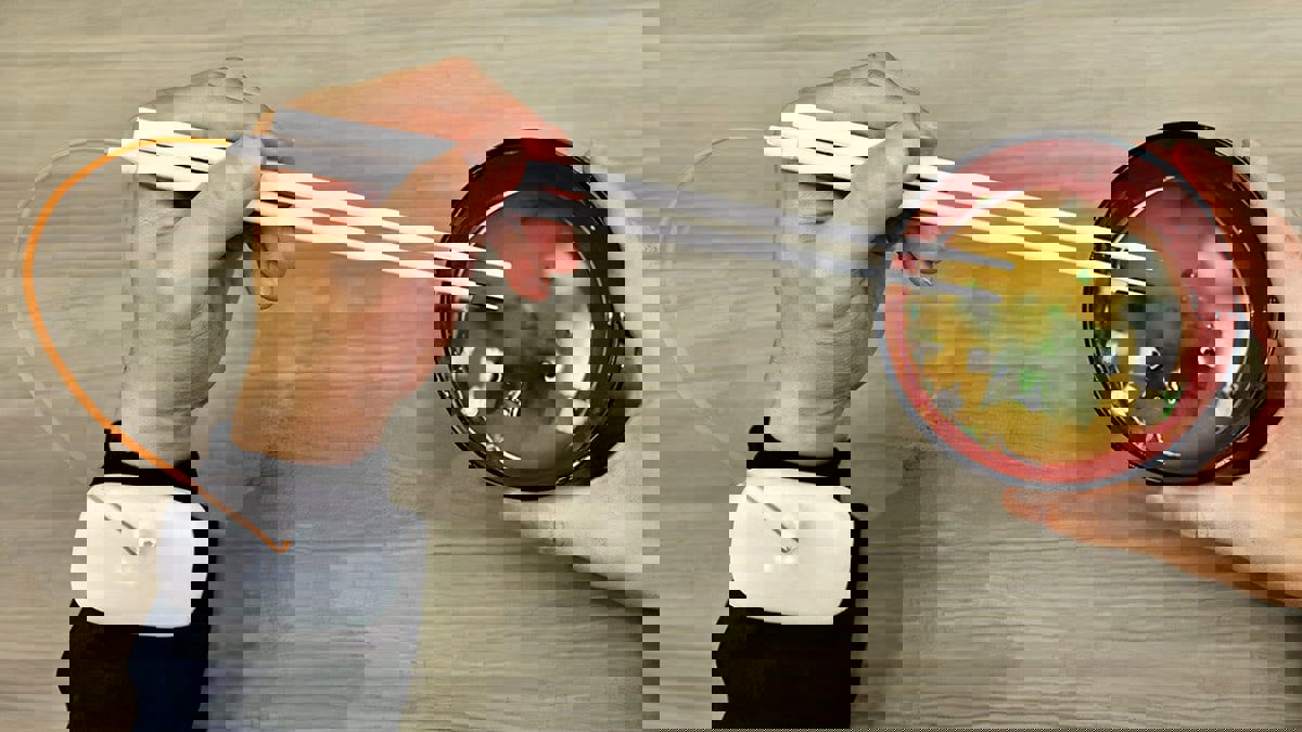 عيدان طعام كهربائية تنقل إلى الفم الإحساس بالملح لمنع الأمراض