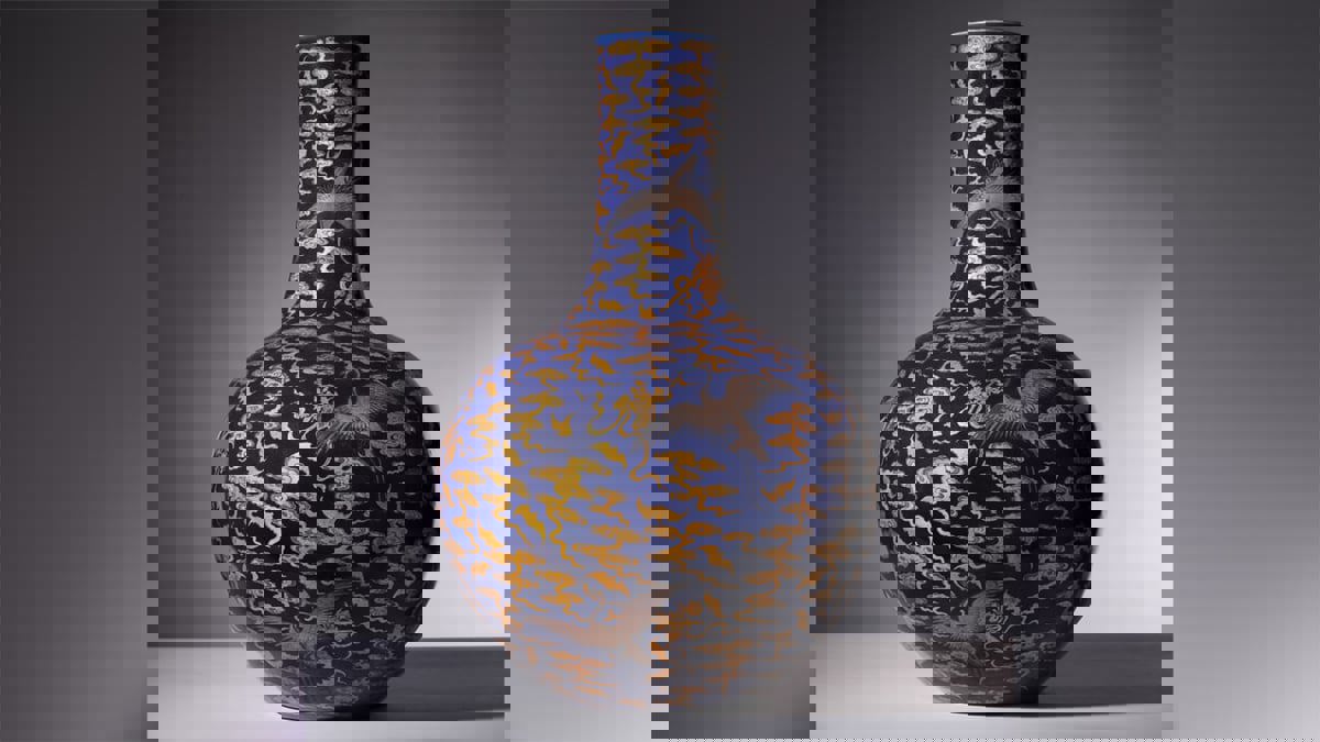 بعد شرائها بمبلغ زهيد.. بيع مزهرية صينية مقابل 1.8 مليون دولار