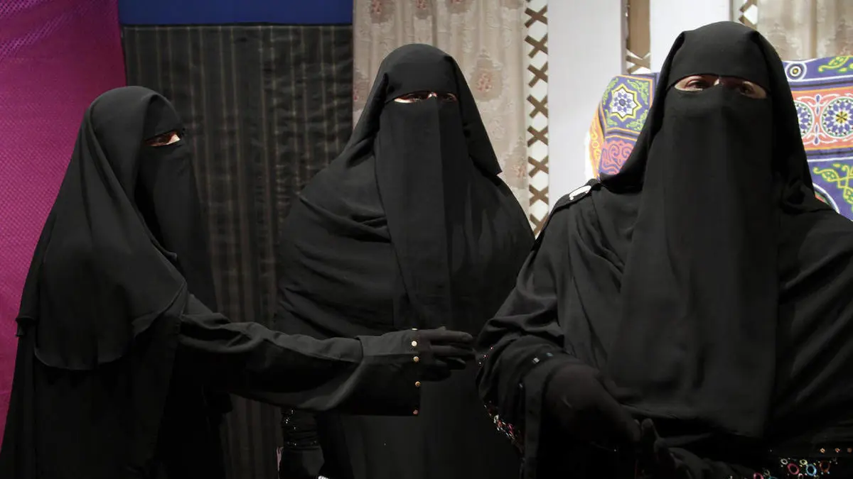 منع دخول المنقبات للمدارس القرآنية يثير جدلا في تونس‎