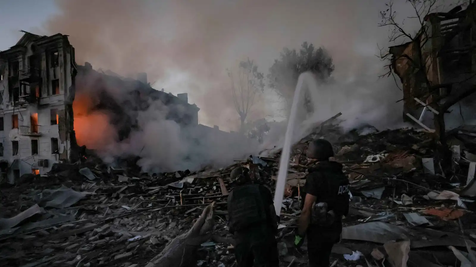 الجيش الروسي يعلن السيطرة على بلدة يابلونوفكا في دونيتسك