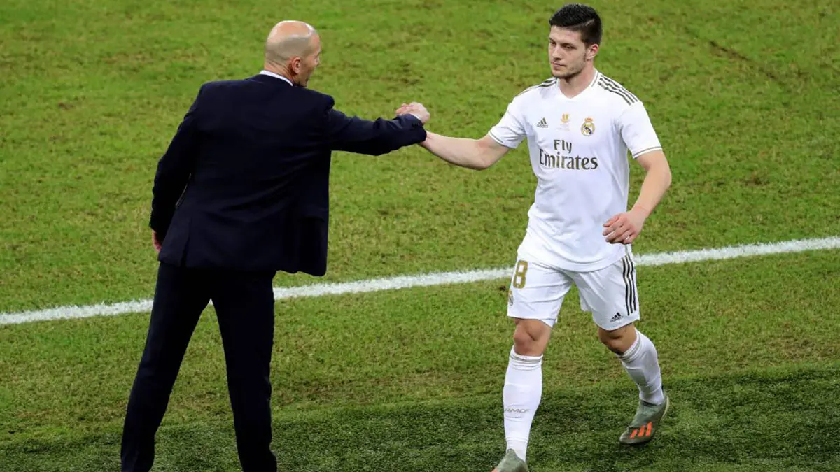 نابولي يدخل في مفاوضات مع لوكا يوفيتش لاستعارته من ريال مدريد