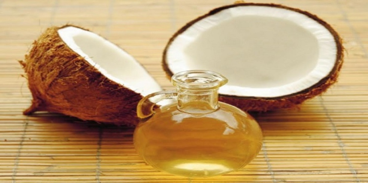 زيت جوز الهند.. بديل صحي وفعّال لمعجون الأسنان