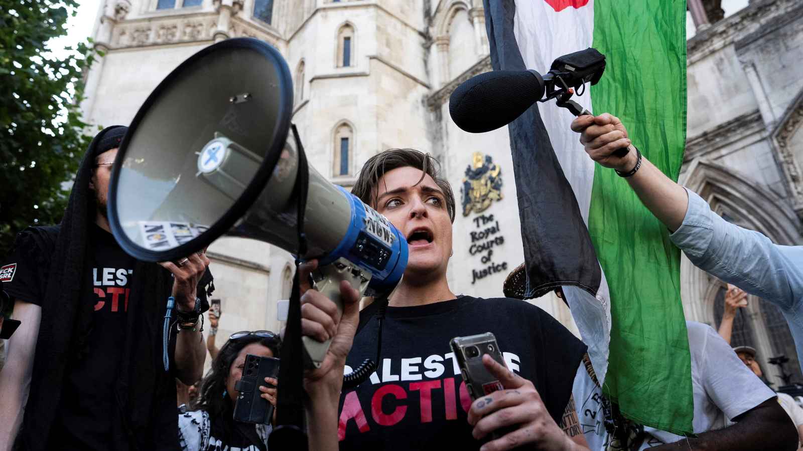 يبدأ الليلة.. "فلسطين أكشن" تعلق على قرار حظرها في بريطانيا