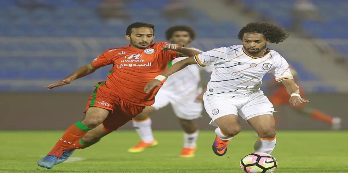 الشباب يواصل ترنحه ويتعادل مع الاتفاق في الدوري السعودي