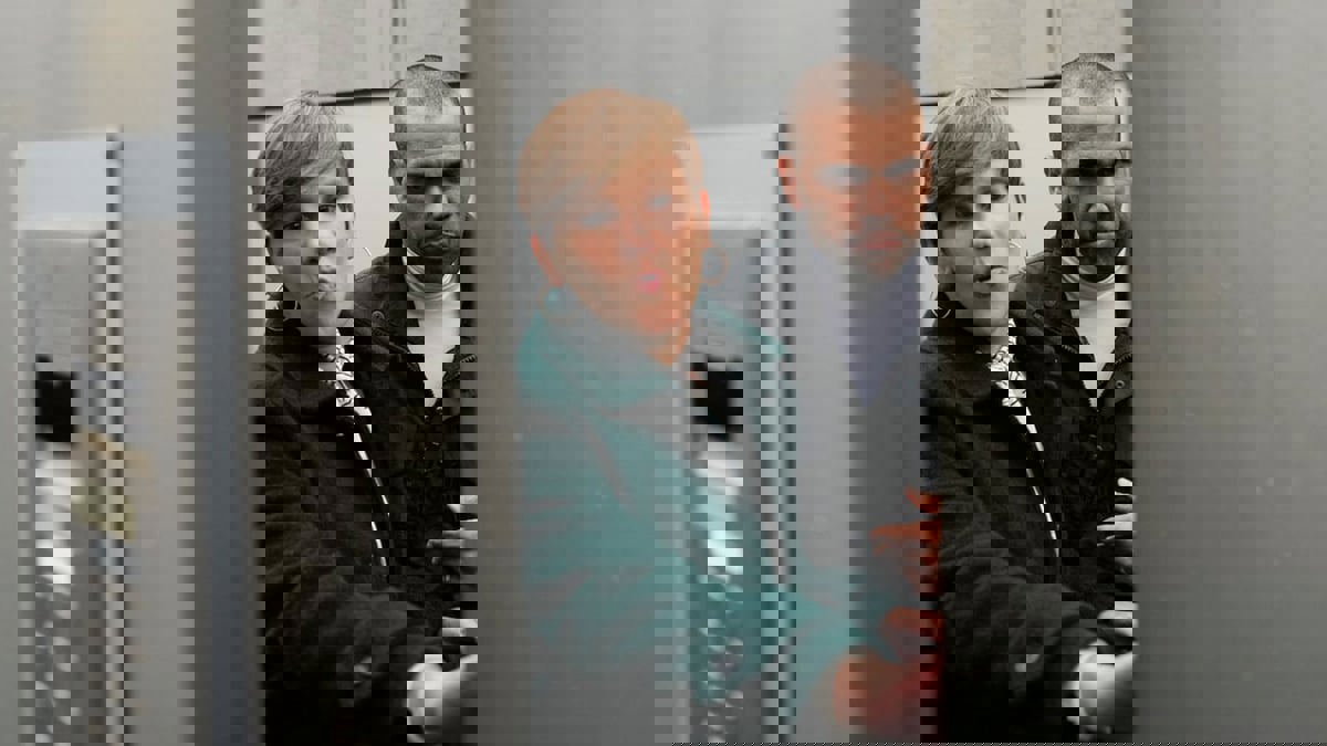 كم ستتقاضى محامية داني ألفيس بعد جهودها في الإفراج عنه؟