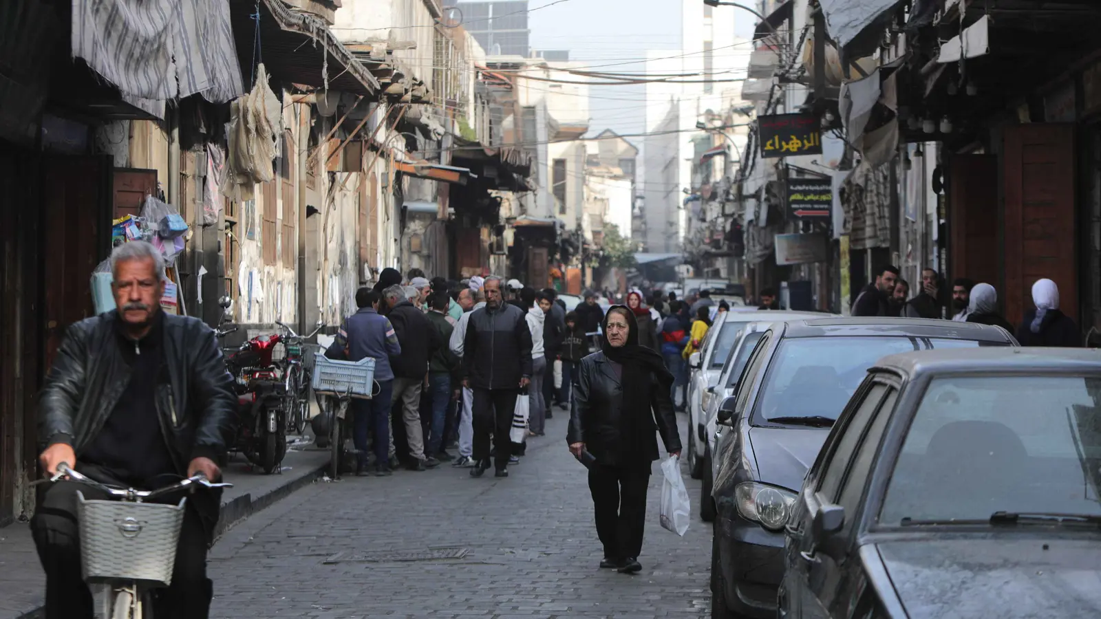 "العمليات العسكرية" تلغي حظر التجول في دمشق