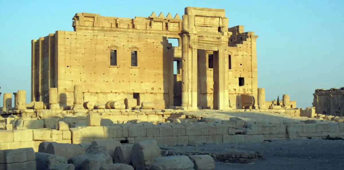 معبد بل.. كنز أثري جديد يتهاوى بمعاول داعش